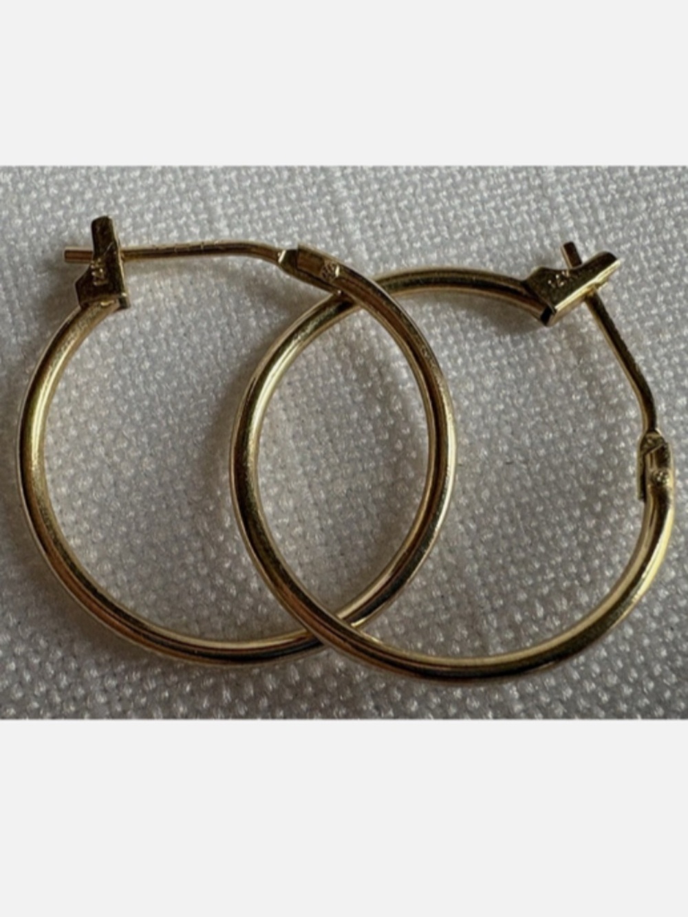 14K Solid Yellow Gold High-Polished Round Hoop Earrings